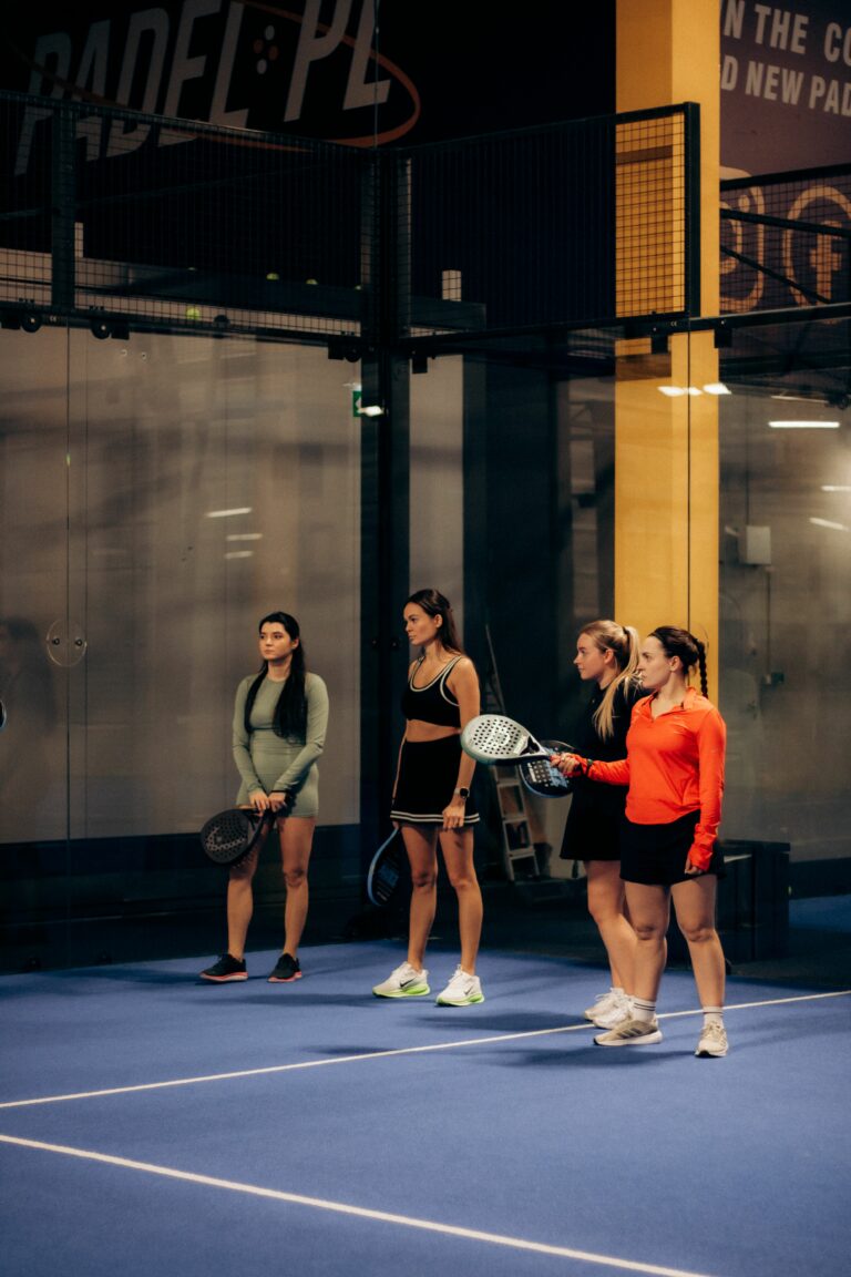 Padel débutant, par où commencer ? Le guide des premiers pas